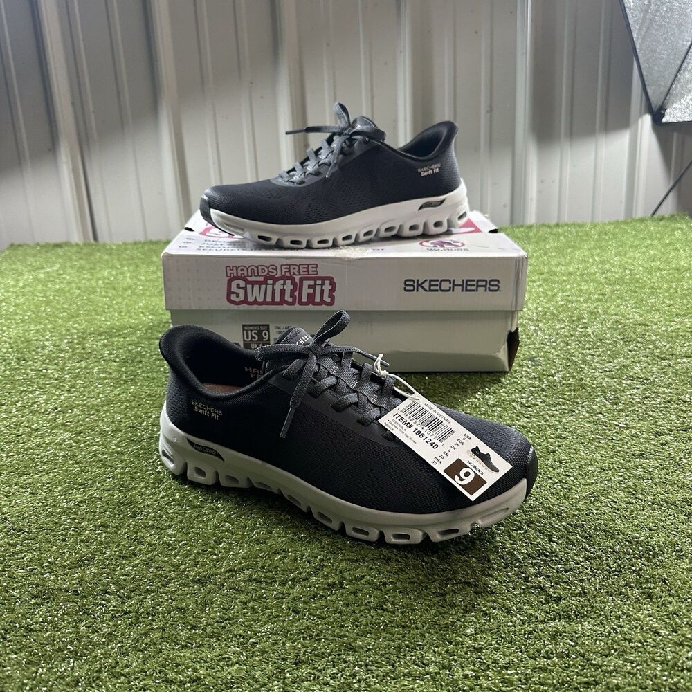 Skechers Swift Fit Women's Size 9 Black Hands Free Shoes Black NWT